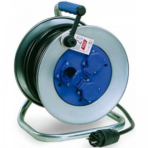 Alargador enrollacable extensible TAYG 3 tomas 3x2.5mm con tapas y termostato 25 metros metálico IP55
